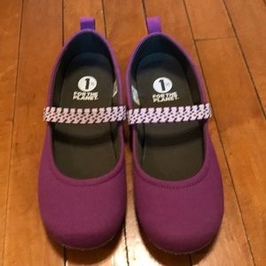 Patagonia flats, size 7. Brand new
